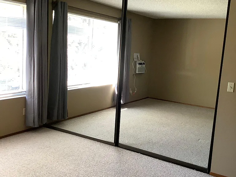 1462 Bridgeview Dr — Photo 10