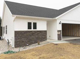 820 Green Pastures Trl, Plover, WI 54467