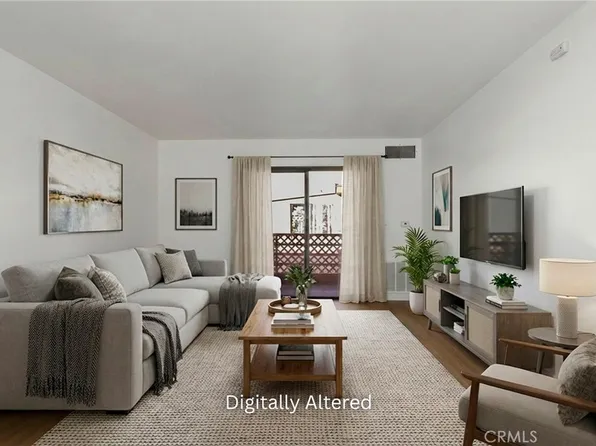 6815 Remmet Ave Unit 311, Canoga Park, CA 91303