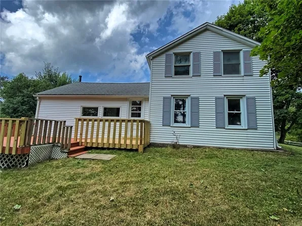 6583 Snake Rd, Newark, NY 14513