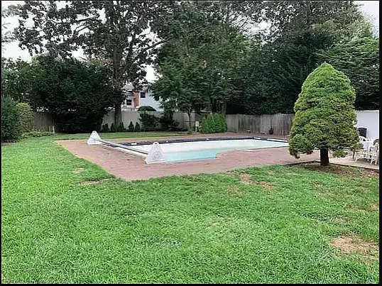 118 Cherry Dr W — Photo 10