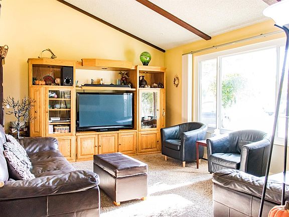 5th image of 9249 Vancouver Dr