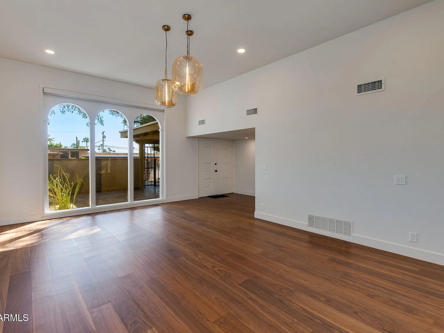 2 bed, 2.0 bath, 1689 sqft, $3,500 — Photo 4