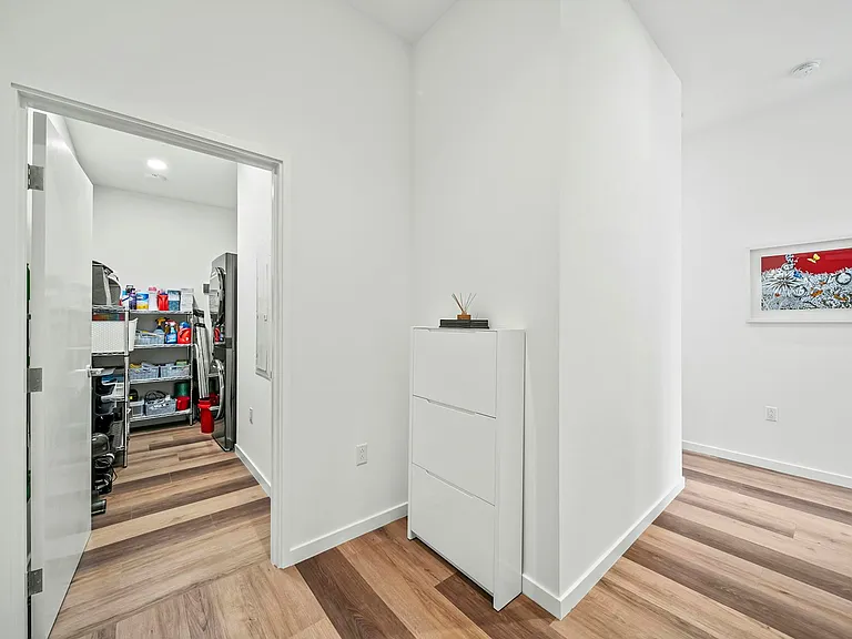 1515 Liona St #4418 — Photo 14