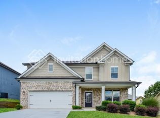 729 Still Hill Ln, Lawrenceville, GA 30045