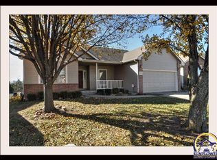 2845 SW Blue Stem Dr, Topeka, KS 66614