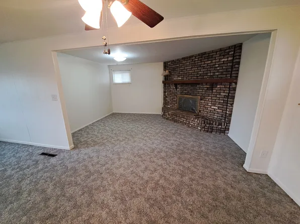 7044 Hubbard Dr, Dayton, OH 45424