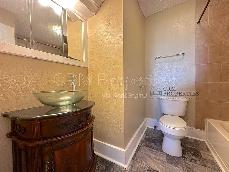 1021 S Purdum St — Photo 19