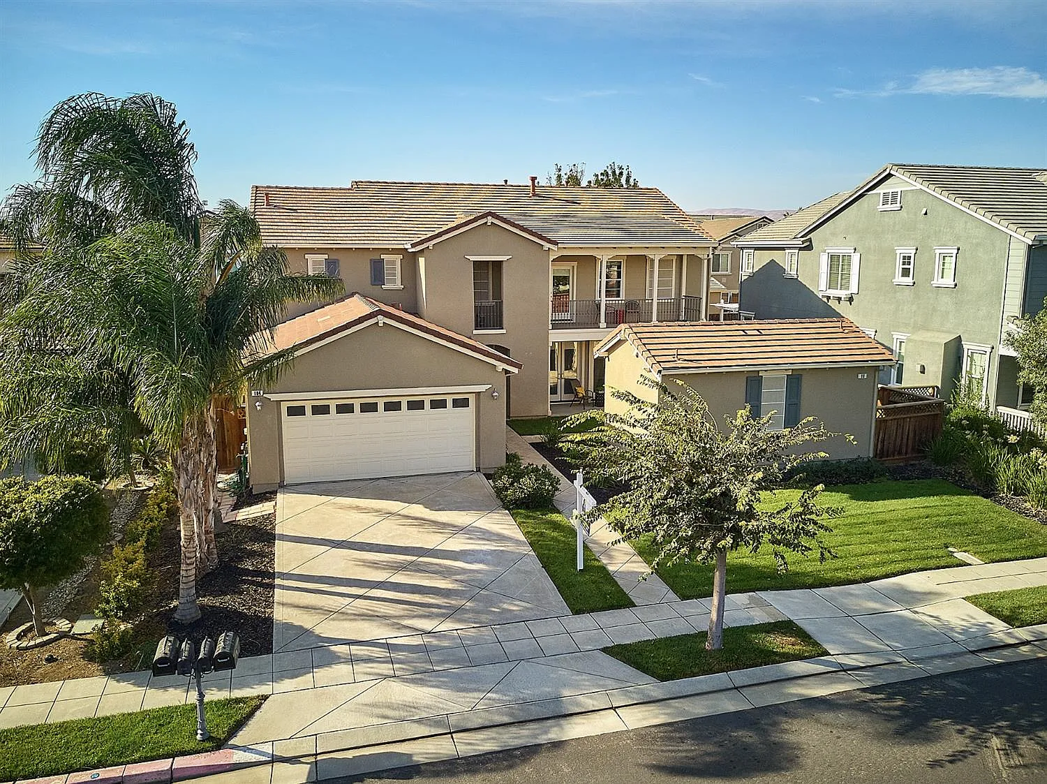 104 Sean Ave photo 1