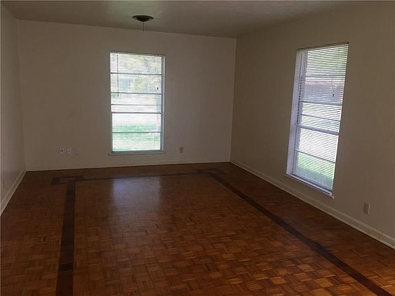 3rd image of 541 Greenway Dr