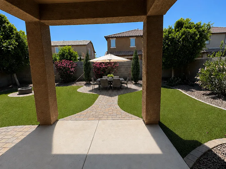 21221 W Berkeley Rd — Photo 2