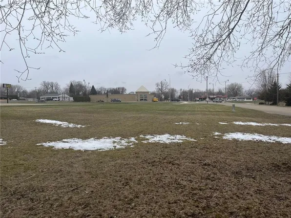 1916 W Main St, Albert Lea, MN 56007