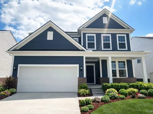 698 Gretchen Ln, Saline, MI 48176