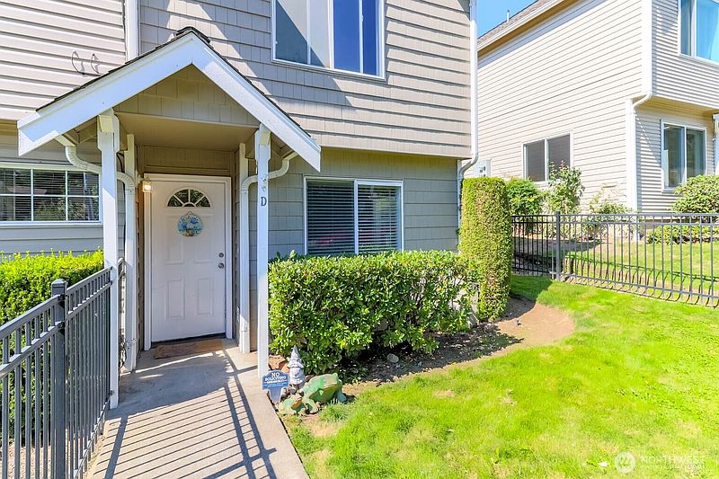 2nd image of 5124 Browns Point Blvd, #D