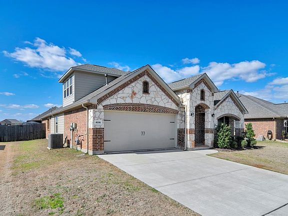 2nd image of 4016 Hialeah Dr