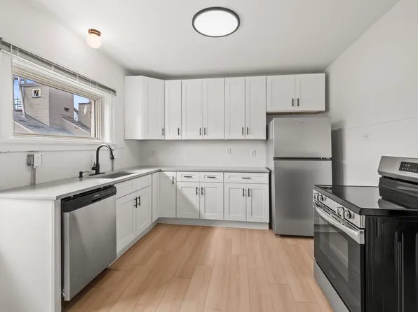 W180S7705 Pioneer Dr #3, Muskego, WI 53150