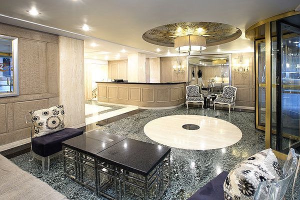 1st image of 150 W 51st St #14