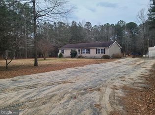 33206 Crabapple Ln, New Church, VA 23415