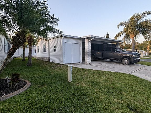 2nd image of 684 Tulip Cir E