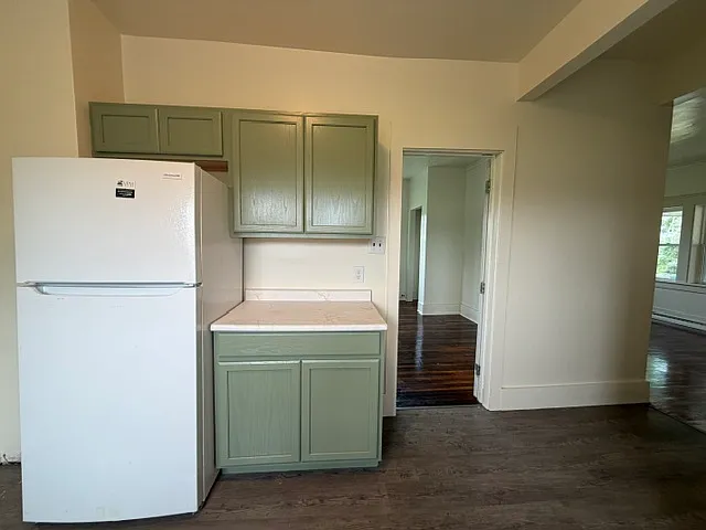 626 E Dayton St — Photo 4