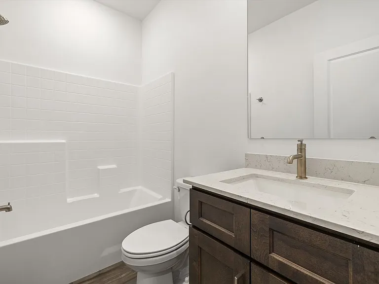 1845 N Black Cyprus Ave — Photo 10