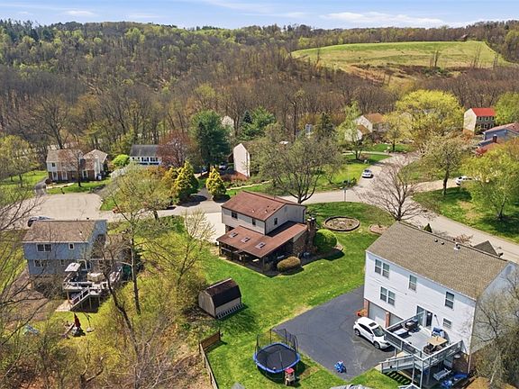 3rd image of 4801 Cottonwood Ct