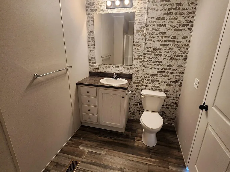 327 Loden Dr — Photo 9