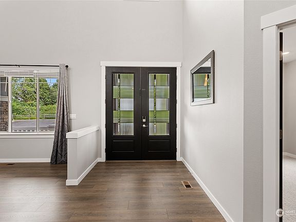 2nd image of 11015 33rd Street NE