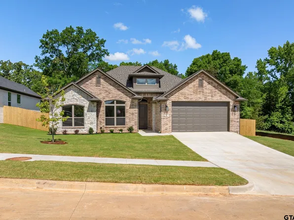 319 August Dr, Bullard, TX 75757