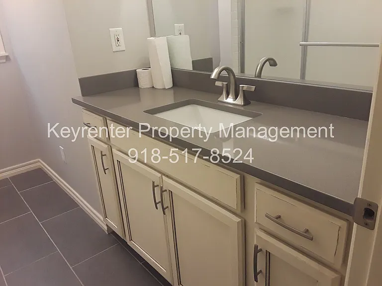 4629 E 56th Ct — Photo 10