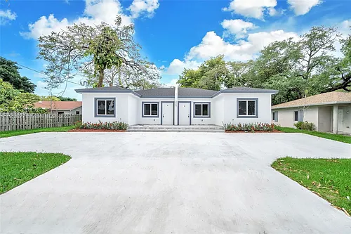 2448 NW 42nd St #A Photo 1