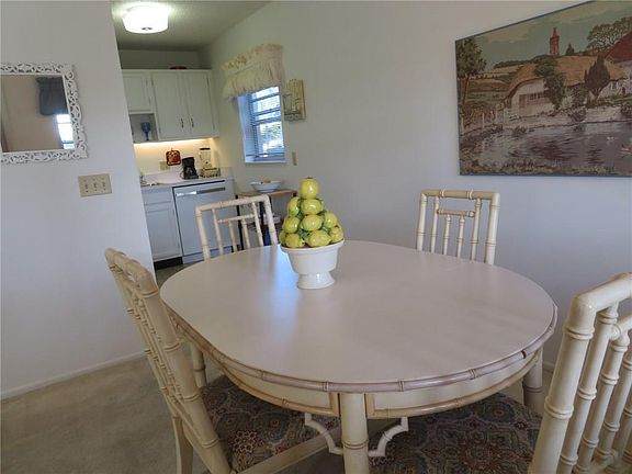 5th image of 22 Vista Gardens Trl