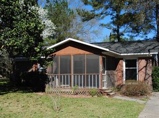 524 Riverside Ln, Cayce, SC 29033