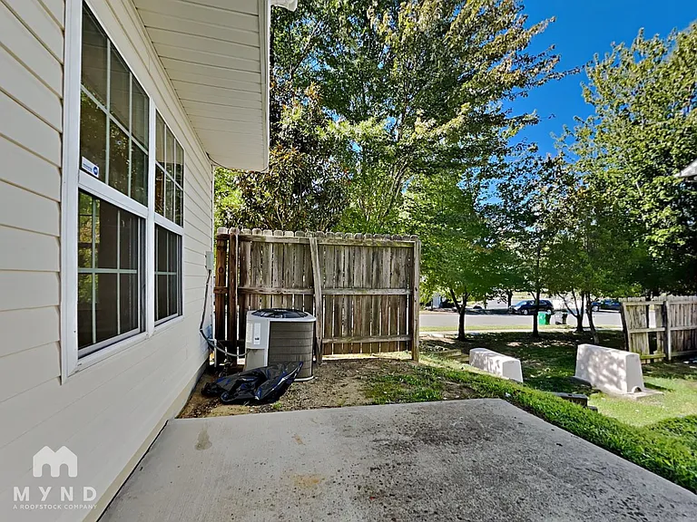 5146 Brooktree Dr — Photo 17
