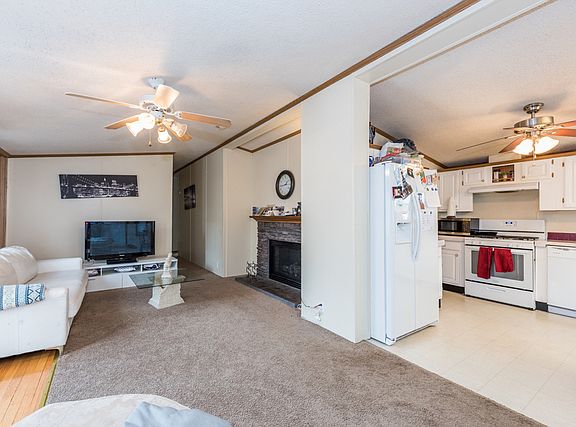 4th image of 3909 Ingleside Pl