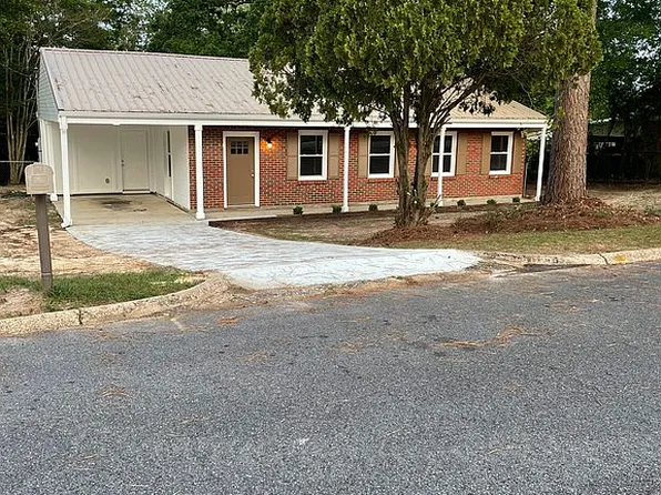 273 Wilson Ave, Ozark, AL 36360