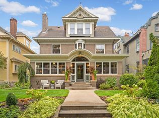 2420 Humboldt Ave S, Minneapolis, MN 55405