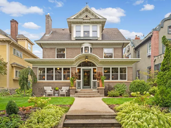 2420 Humboldt Ave S, Minneapolis, MN 55405