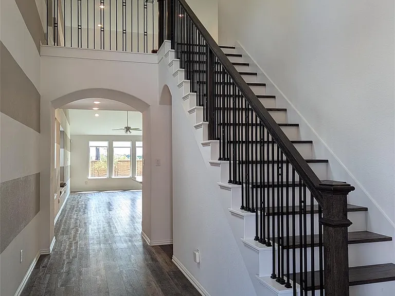 10503 Dolce Ln — Photo 2