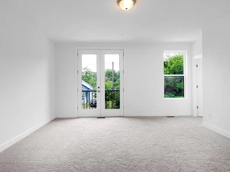 1204 S Person St #101 — Photo 9