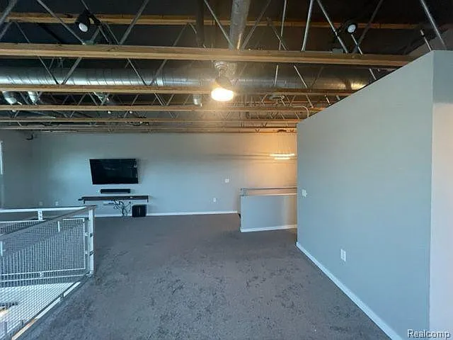 614 S Troy St #205 — Photo 25