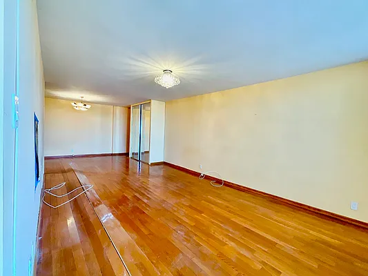 Sold by Diamond Real, Inc. | media 6