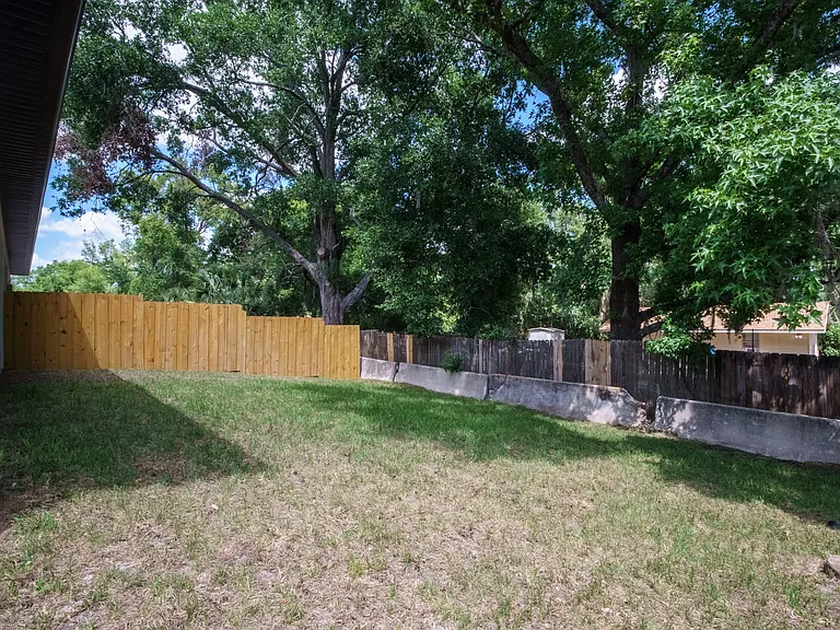 210 Parrotte Ct — Photo 70