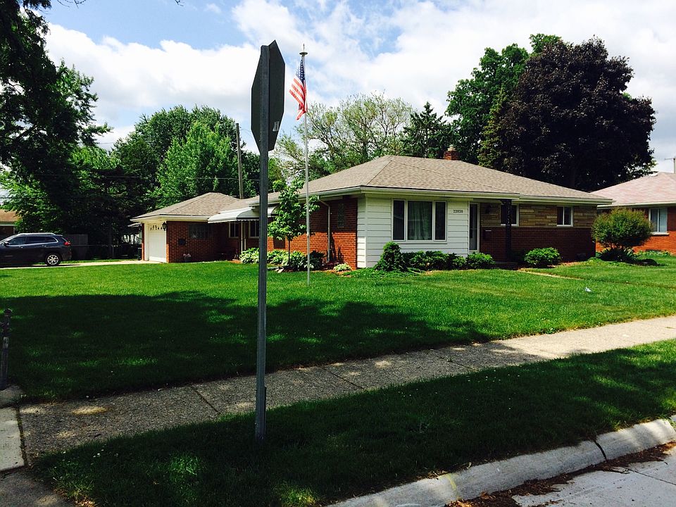 1st image of 22020 Louise St