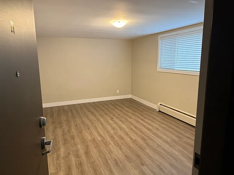 72 Barbara Cres — Photo 19