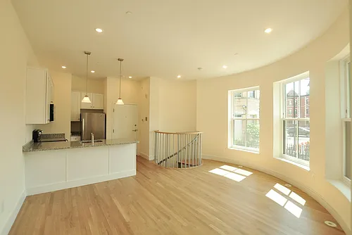 877 Beacon St #1 Photo 1