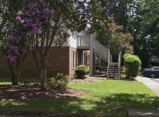27 North Apartments, Greensboro, NC 27405