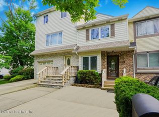 80 Boyce Ave, Staten Island, NY 10306