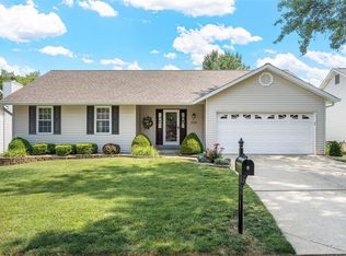 8 Amanda Ct, Saint Peters, MO