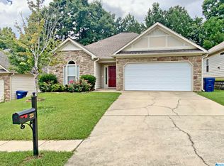 333 Fox Run Ln, Pell City, AL 35125